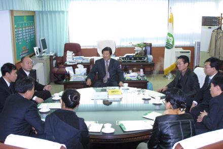 중귐양에서 온 손님들 의 사진