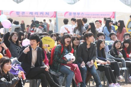 2012 금천 하모니 벚꽃축제(하모니오케스트라 연주) 의 사진32