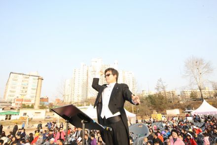 2012 금천 하모니 벚꽃축제(하모니오케스트라 연주) 의 사진52