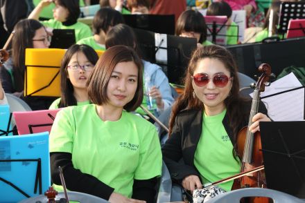 2012 금천 하모니 벚꽃축제(하모니오케스트라 연주) 의 사진54