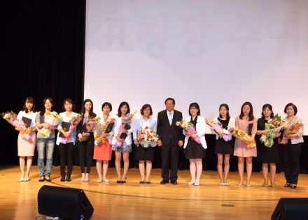 2012년 금천구 보육인의 날 행사 개최 의 사진61