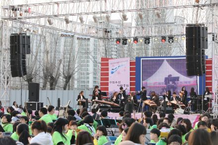 2012 금천 하모니 벚꽃축제(하모니오케스트라 연주) 의 사진99