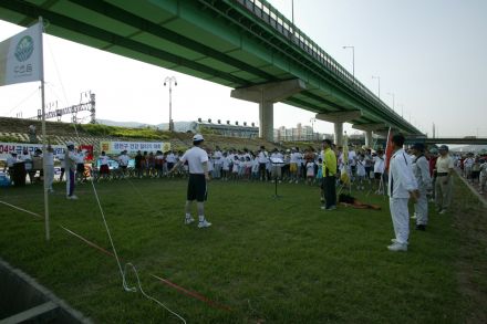 2004 금천구민건강달리기 대회 의 사진6
