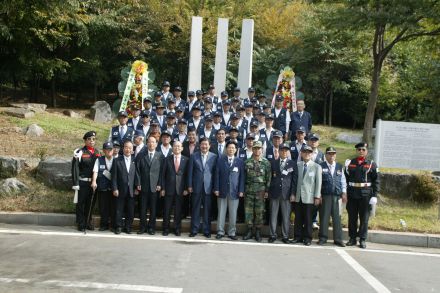 20091012 재향군인의 날 및 참전비건립6주년 기념행사 의 사진9