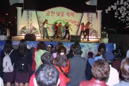 벚꽃축제 (주민마당) 의 사진62