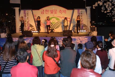 벚꽃축제 (주민마당) 의 사진63