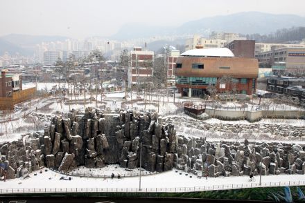 눈 쌓인 금천 폭포공원 의 사진14