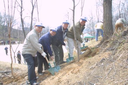 제58회 식목일 행사 의 사진57