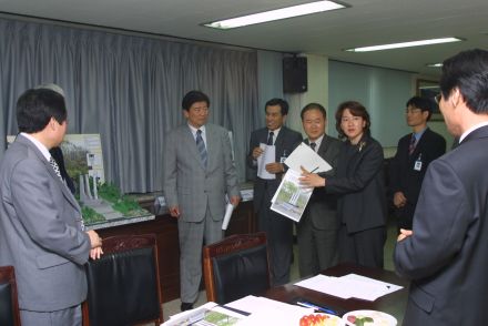 참전용사 기념비 건립 공모작품 의 사진