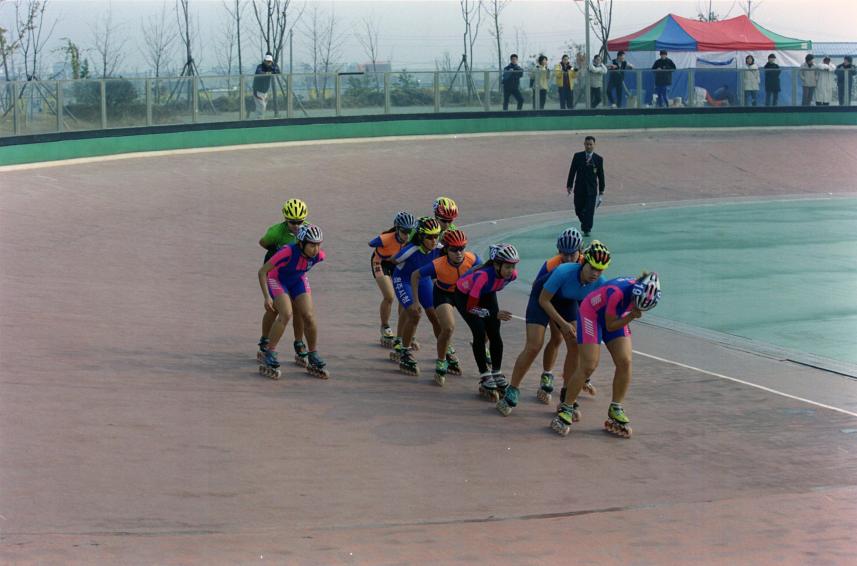 2001년 롤러스케이트 시합 의 사진5