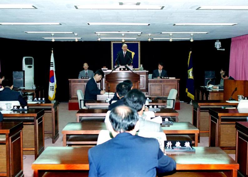 구의회 본회의 의 사진3