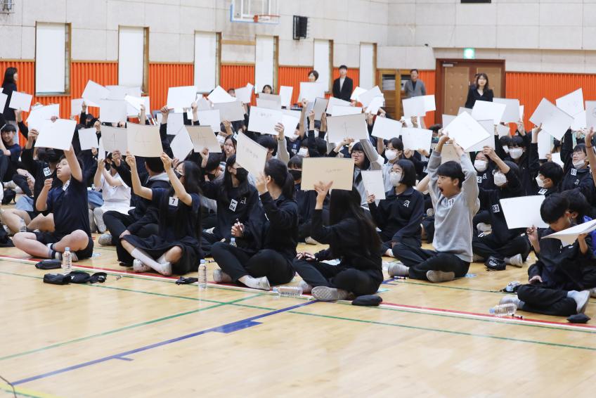 제5회 찾아가는 현장구청장의 날(안천중학교와 함께하는 금천구 바로 알기 퀴즈대회) 의 사진15