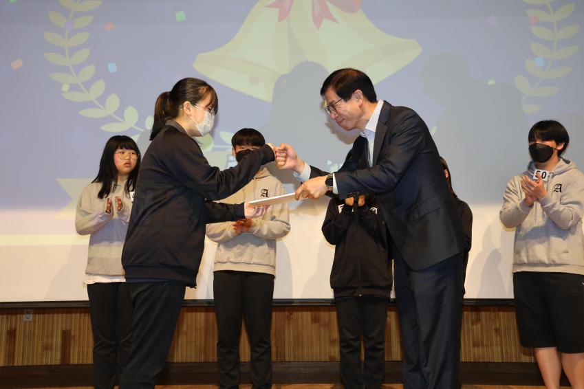 제5회 찾아가는 현장구청장의 날(안천중학교와 함께하는 금천구 바로 알기 퀴즈대회) 의 사진40