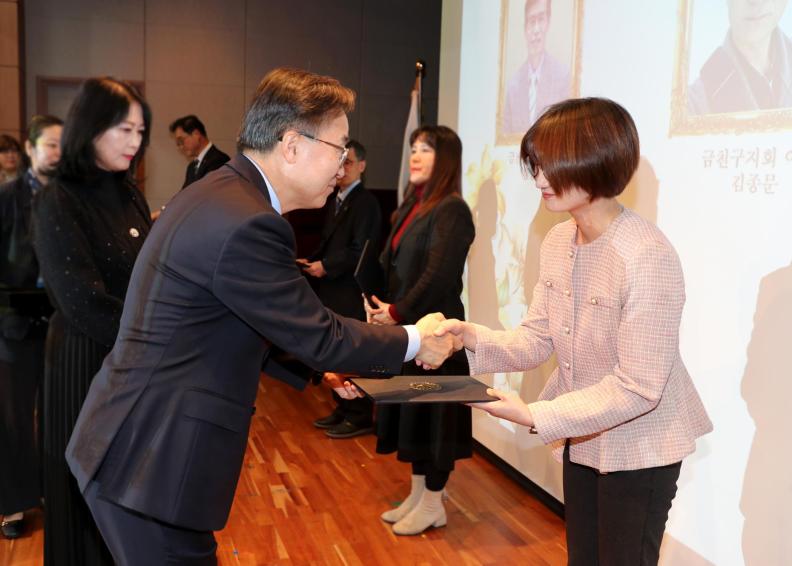 서울농아인협회 금천구지회 15주년 기념식 의 사진13