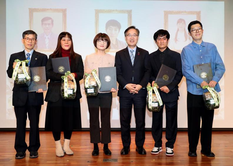 서울농아인협회 금천구지회 15주년 기념식 의 사진16