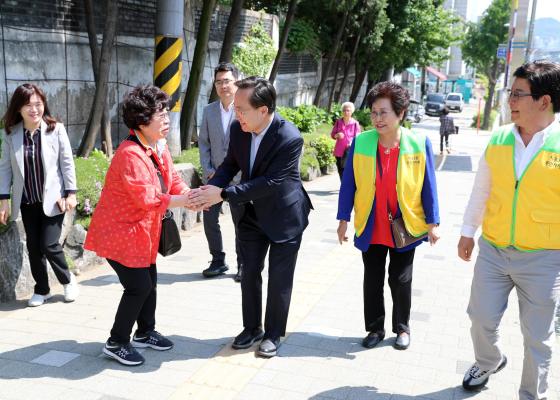 시흥3동 장미축제 의 사진3