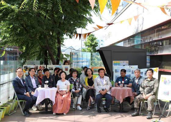 독산4동 국화 꽃 마을 현판식 의 사진18