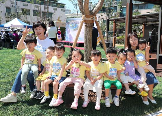 독산2동 마을공원 및 공영주차장 준공식 의 사진9