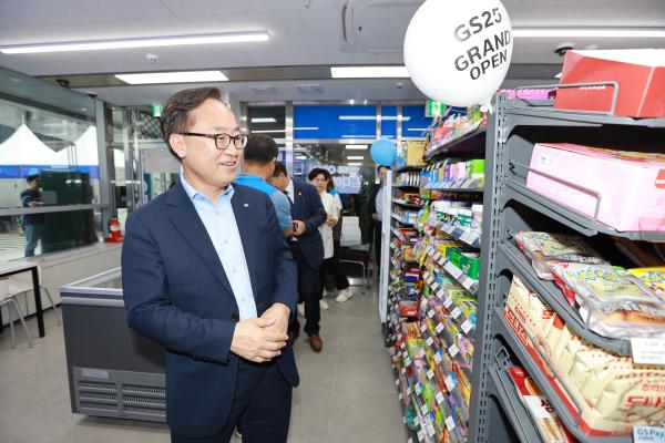 구청 청사 편의점 개소식 의 사진8
