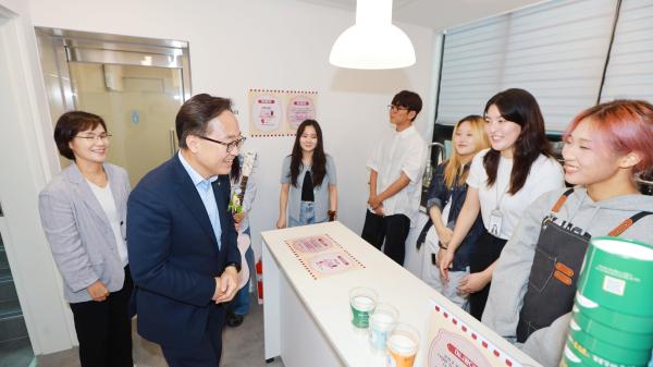 금천구청소년상담복지센터 이전 개소식 의 사진5