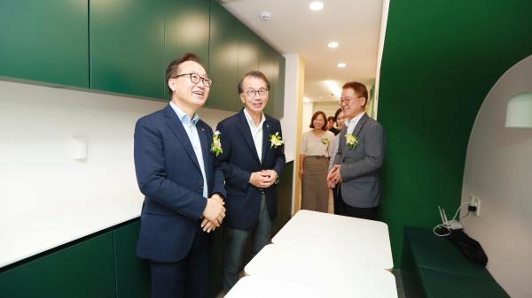 금천구청소년상담복지센터 이전 개소식 의 사진40