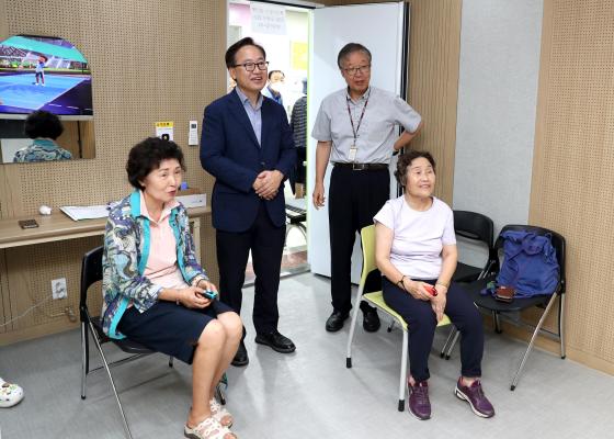 금천노인종합복지관 추석맞이 특식제공 행사 의 사진2