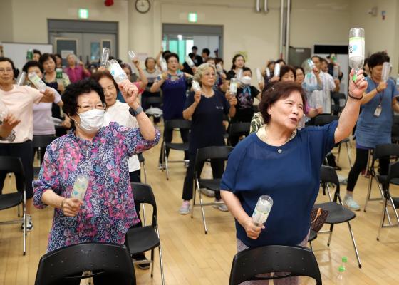 금천노인종합복지관 추석맞이 특식제공 행사 의 사진20