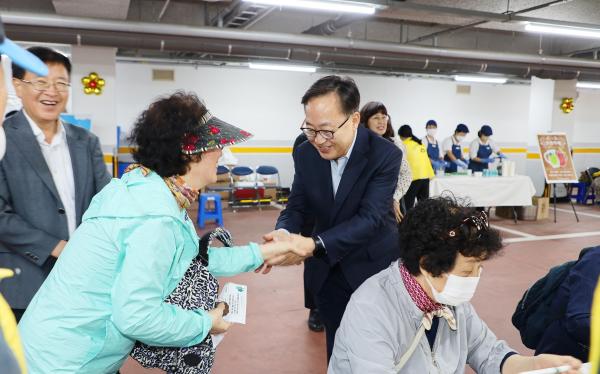 금천호암노인종합복지관 노인의 날 행사 의 사진7
