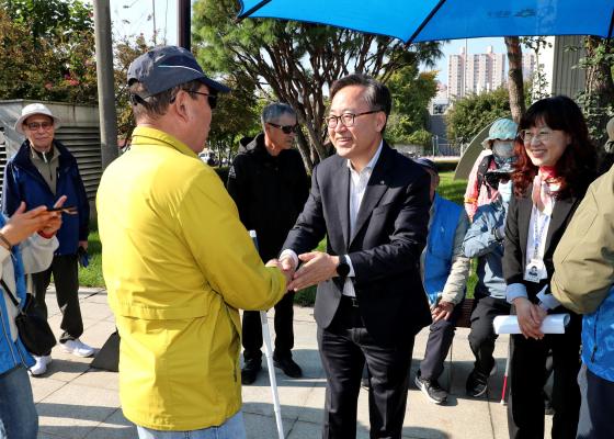 시각장애인협회 금천지회 걷기행사 의 사진6