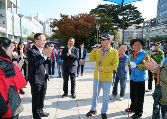 시각장애인협회 금천지회 걷기행사 의 사진10