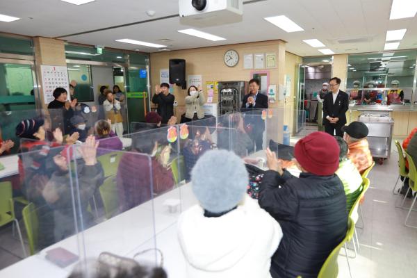 금천한내어르신복지관 격려 방문 의 사진6