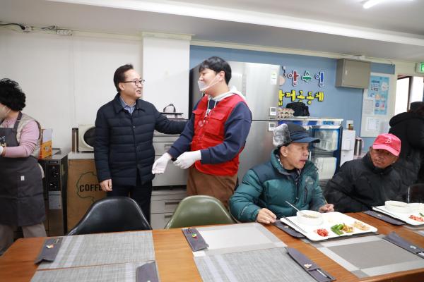 안수인밥퍼공동체 저소득 어르신 급식지원 현장 방문 의 사진6