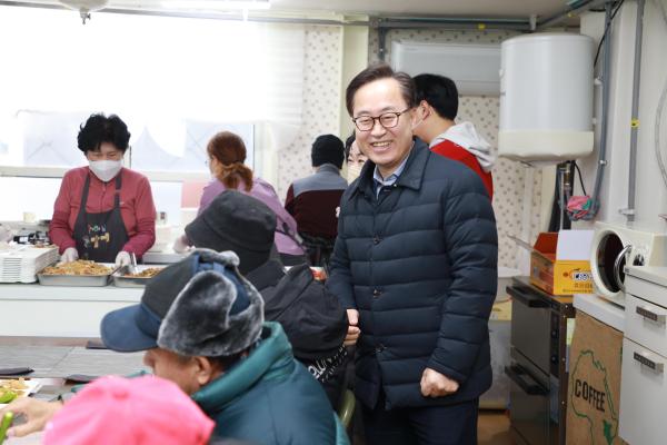 안수인밥퍼공동체 저소득 어르신 급식지원 현장 방문 의 사진11