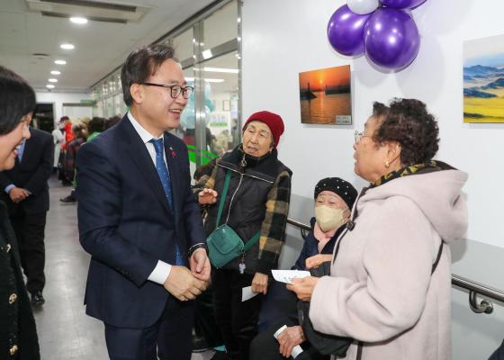 금천호암노인종합복지관 설맞이 행사 의 사진23