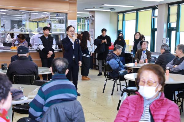 2025년 금천누리종합사회복지관 설맞이 특식 지원 행사 의 사진8