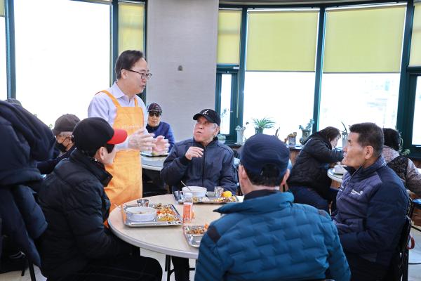 2025년 금천누리종합사회복지관 설맞이 특식 지원 행사 의 사진21