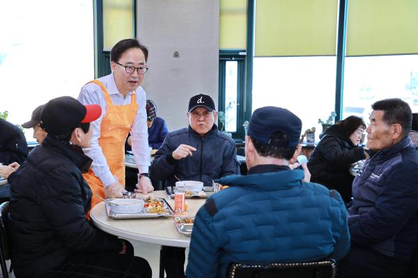 2025년 금천누리종합사회복지관 설맞이 특식 지원 행사 의 사진22