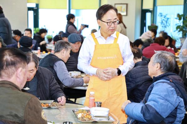 2025년 금천누리종합사회복지관 설맞이 특식 지원 행사 의 사진30