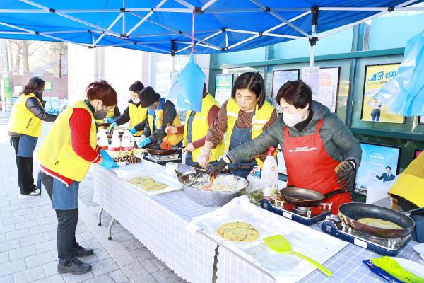 가산동 자원봉사캠프 사랑나눔 바자회 의 사진7