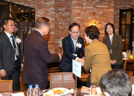 2025년 금천구 의사회 총회 의 사진4