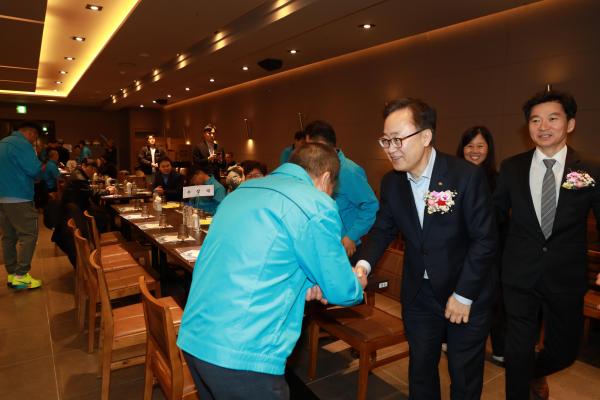 서울특별시자동차전문정비사업조합 금천구지회 정기총회 의 사진10