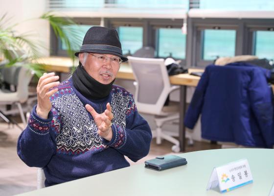 소식지편집위원회 위원 감사장 수여식 의 사진8