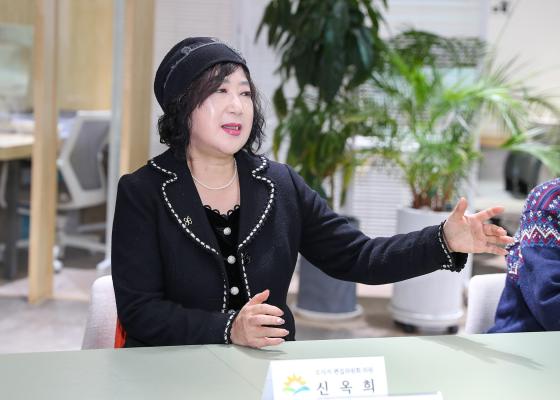 소식지편집위원회 위원 감사장 수여식 의 사진9