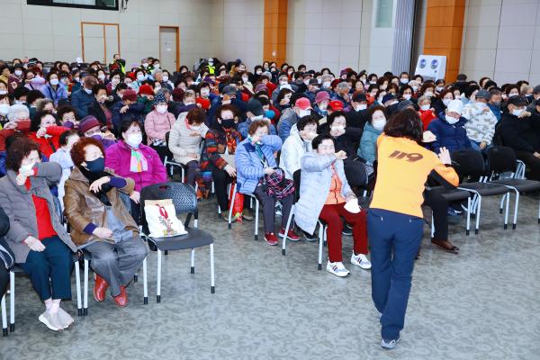 (사)대한노인회 금천구지회 노인일자리 및 사회활동 지원사업 참여자 안전교육 의 사진36