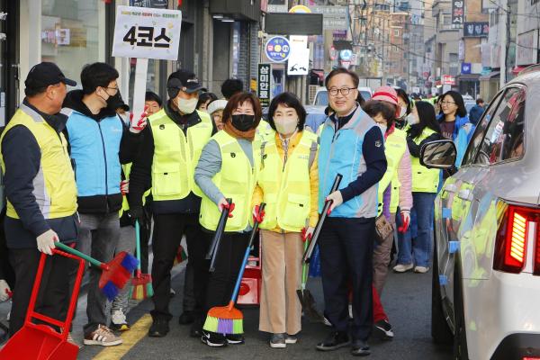 개청 30주년 주민과 함께하는 _독산1동_ 새봄맞이 대청소 의 사진13