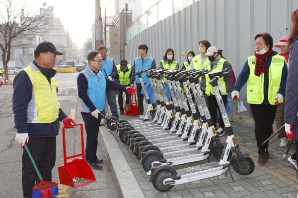 개청 30주년 주민과 함께하는 _독산1동_ 새봄맞이 대청소 의 사진27