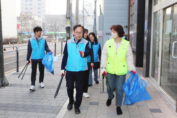 개청 30주년 주민과 함께하는 _독산1동_ 새봄맞이 대청소 의 사진30