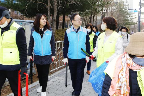 개청 30주년 주민과 함께하는 _독산1동_ 새봄맞이 대청소 의 사진34