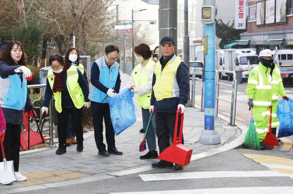 개청 30주년 주민과 함께하는 _독산1동_ 새봄맞이 대청소 의 사진35
