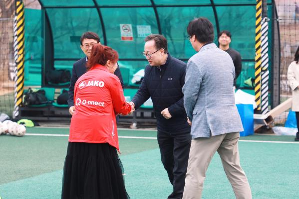 독일 슈투트가르트 유소년축구캠프 격려방문 의 사진3